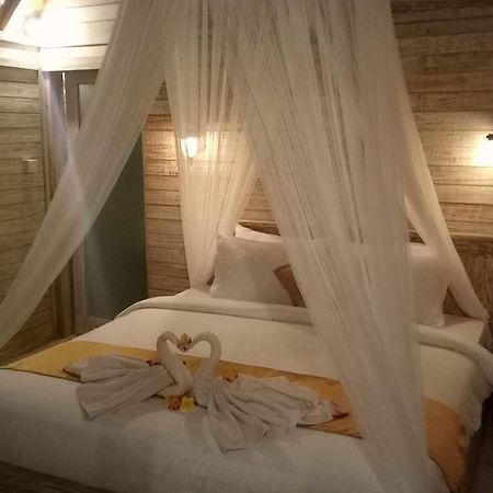 Tiki Bar And More نوسا ليمبونغان المظهر الخارجي الصورة